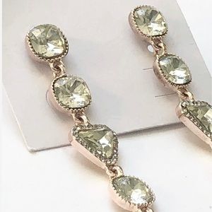 Linear stone drop earring
